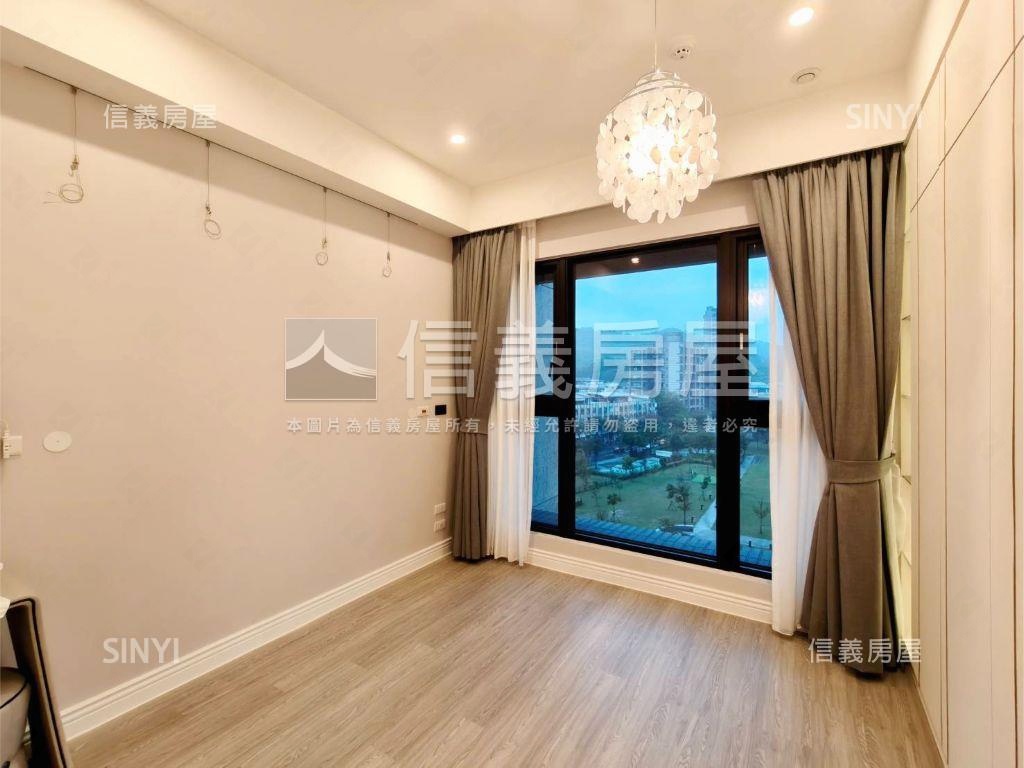 面１０１景觀邊間四房車位房屋室內格局與周邊環境