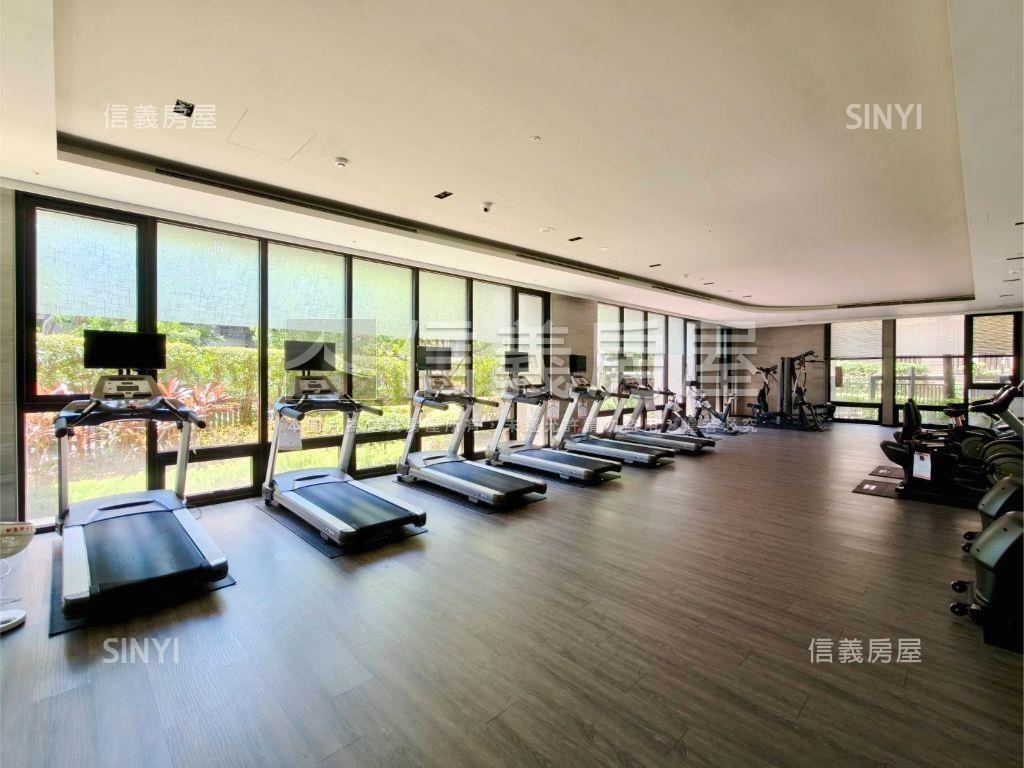 面１０１景觀邊間四房車位房屋室內格局與周邊環境