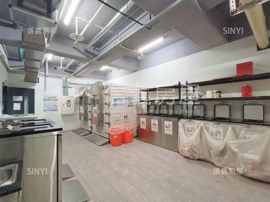 面１０１景觀邊間四房車位房屋室內格局與周邊環境