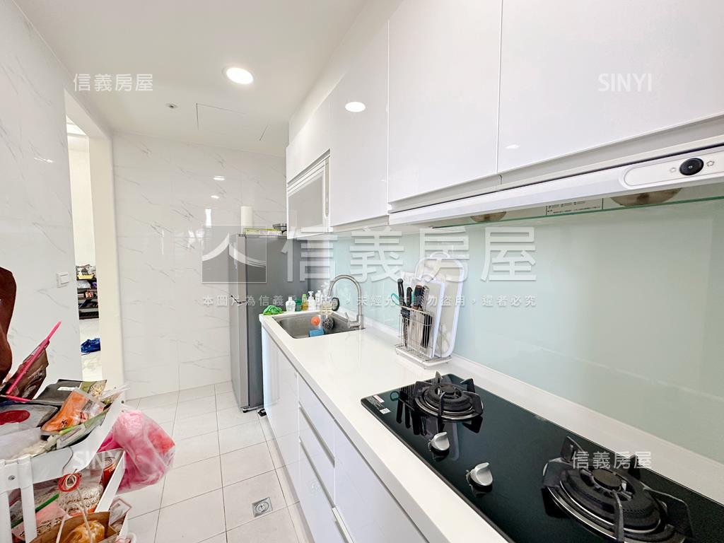 森睦３房附車位房屋室內格局與周邊環境