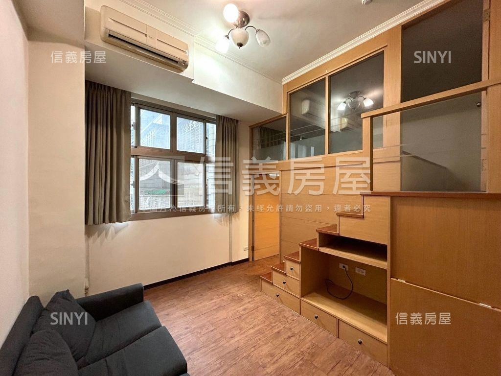 幸安金華東門捷運挑高房屋室內格局與周邊環境