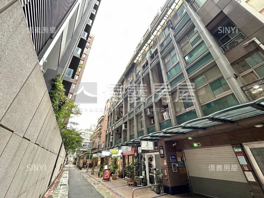 幸安金華東門捷運挑高房屋室內格局與周邊環境