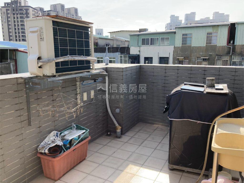 近中興商圈市場美透天房屋室內格局與周邊環境