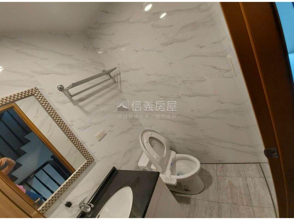 近中興商圈市場美透天房屋室內格局與周邊環境