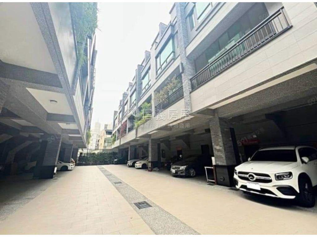 近中興商圈市場美透天房屋室內格局與周邊環境