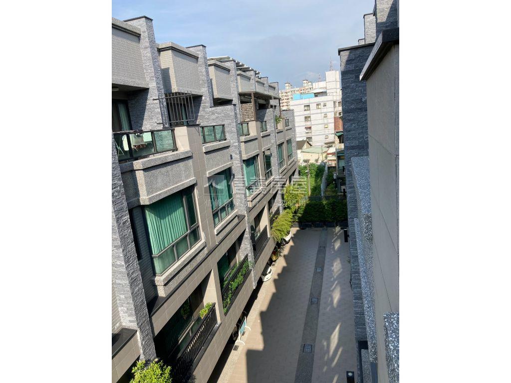 近中興商圈市場美透天房屋室內格局與周邊環境