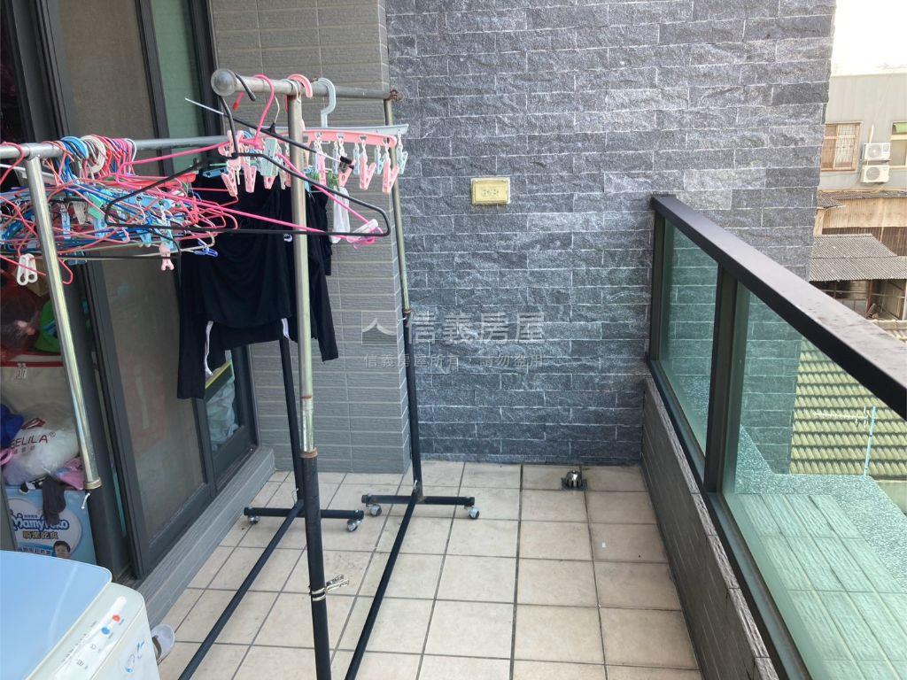 近中興商圈市場美透天房屋室內格局與周邊環境