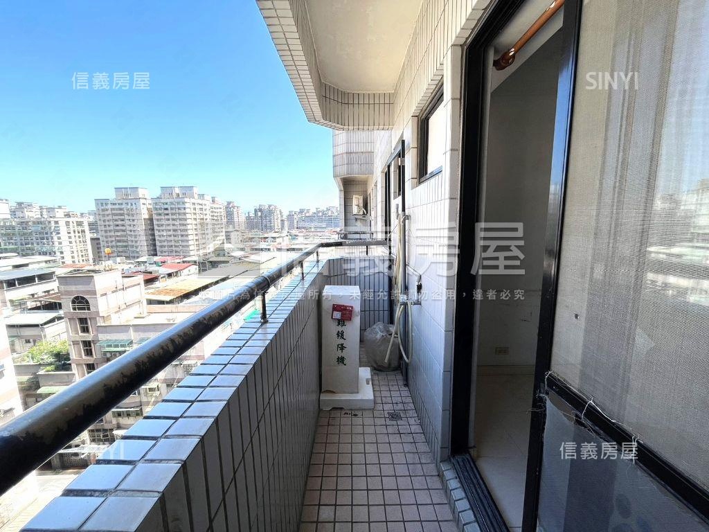 近捷運國泰高樓三房車位房屋室內格局與周邊環境