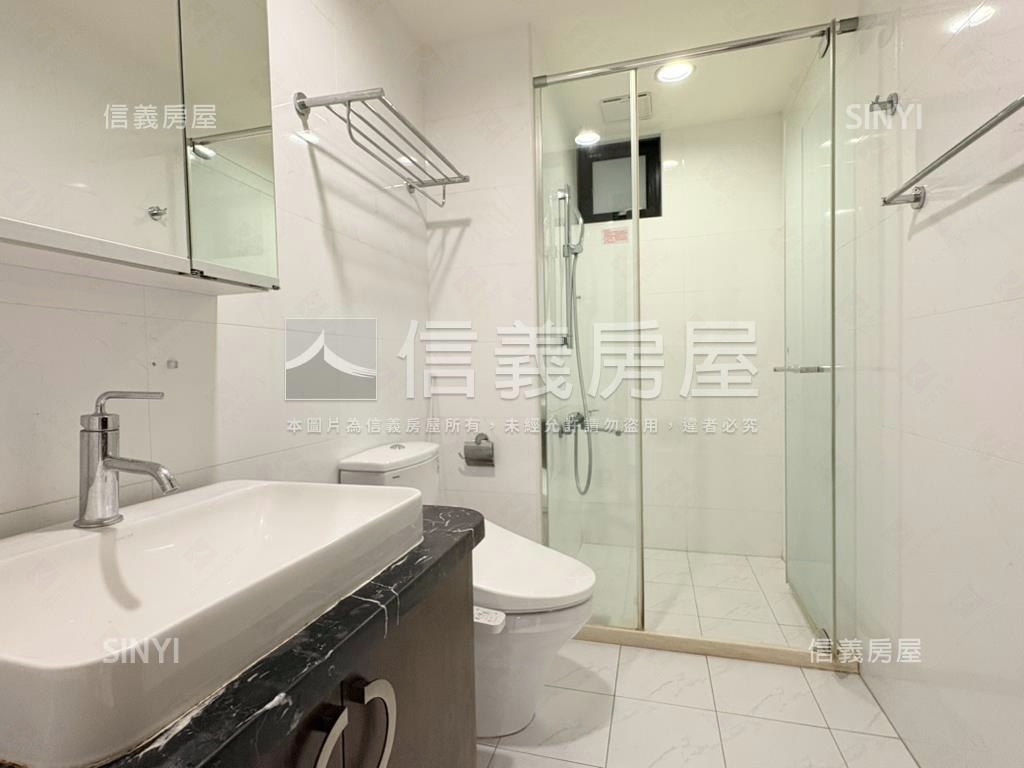 翡冷翠美妝中庭景四房房屋室內格局與周邊環境