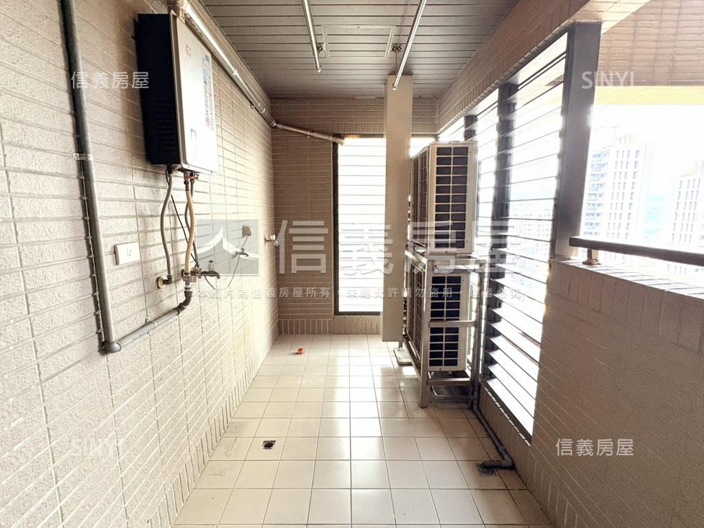 翡冷翠美妝中庭景四房房屋室內格局與周邊環境