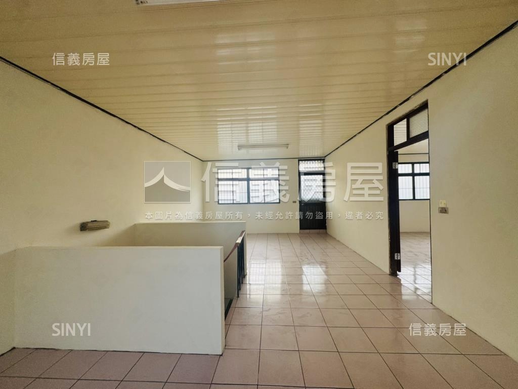 龍泉街前院透天Ｂ房屋室內格局與周邊環境