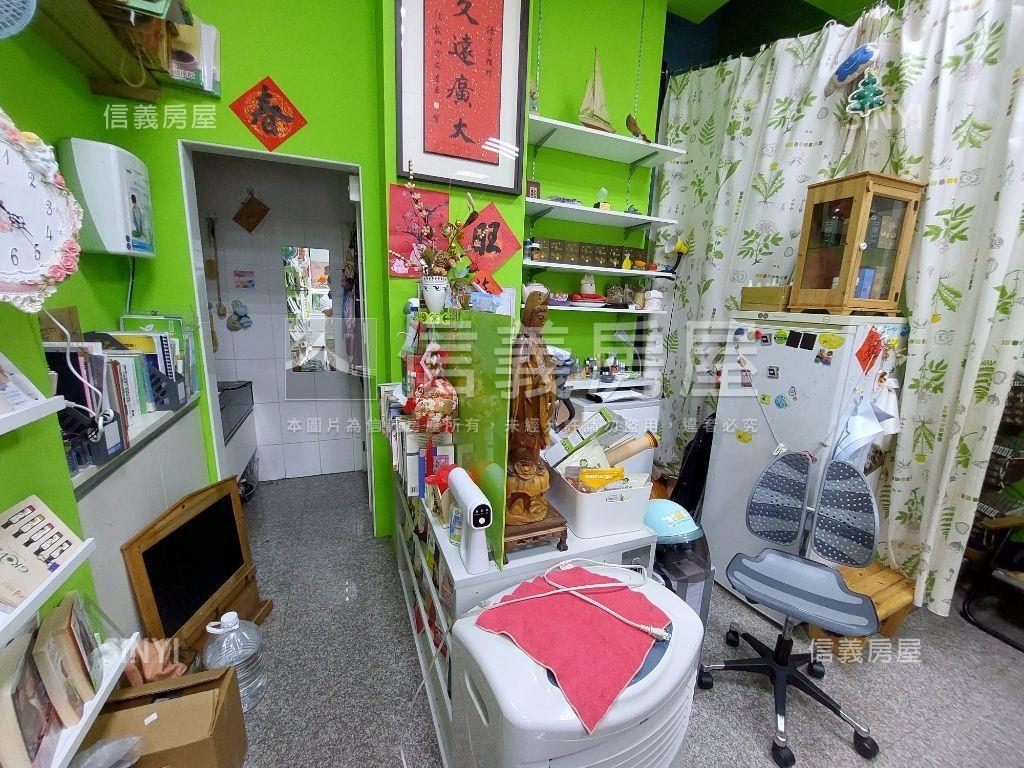 烏日學區旁樓店雙平面車位房屋室內格局與周邊環境