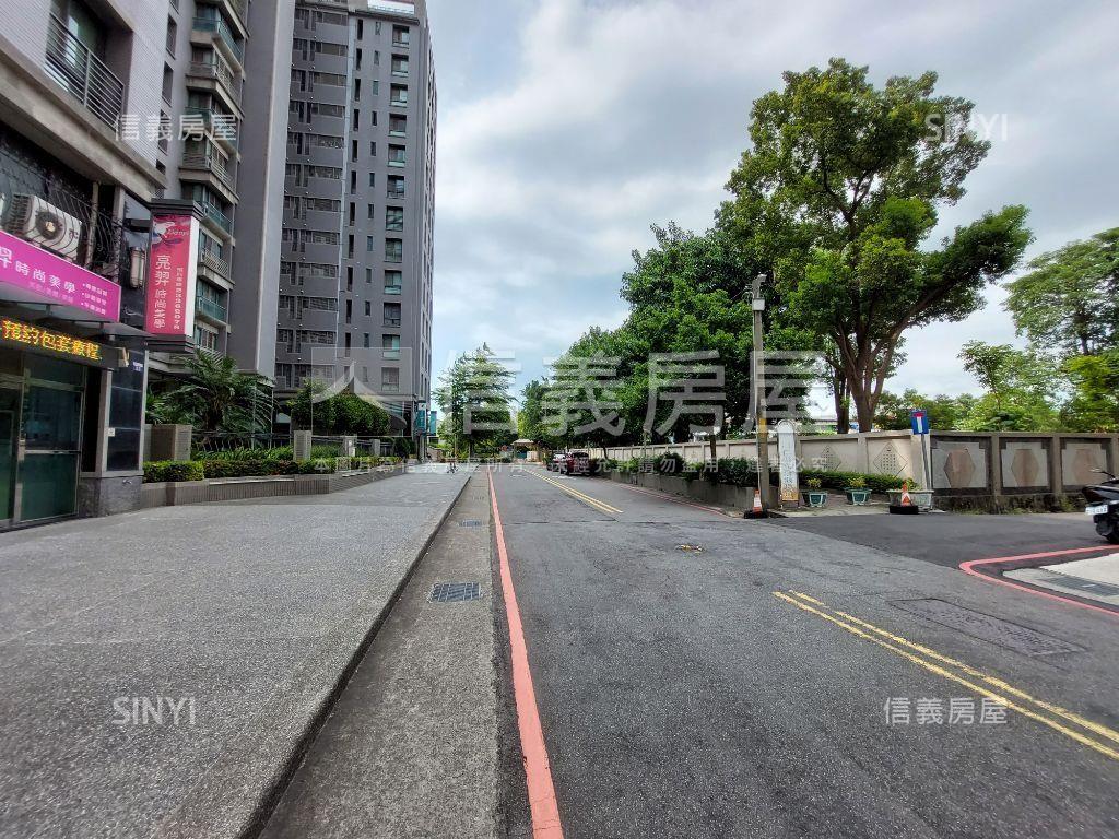 烏日學區旁樓店雙平面車位房屋室內格局與周邊環境