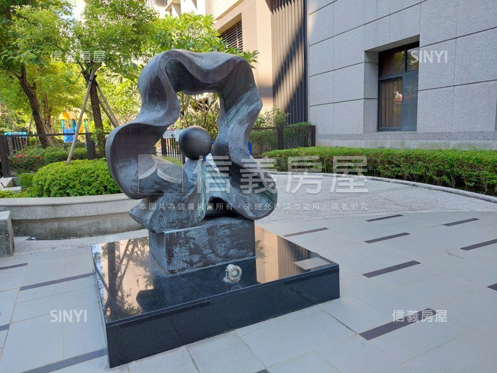 烏日學區旁樓店雙平面車位房屋室內格局與周邊環境