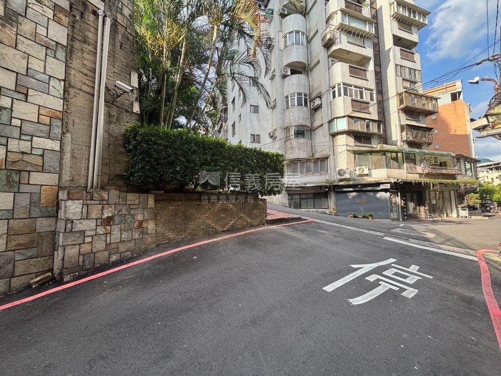 新民街稀有低總價店面房屋室內格局與周邊環境