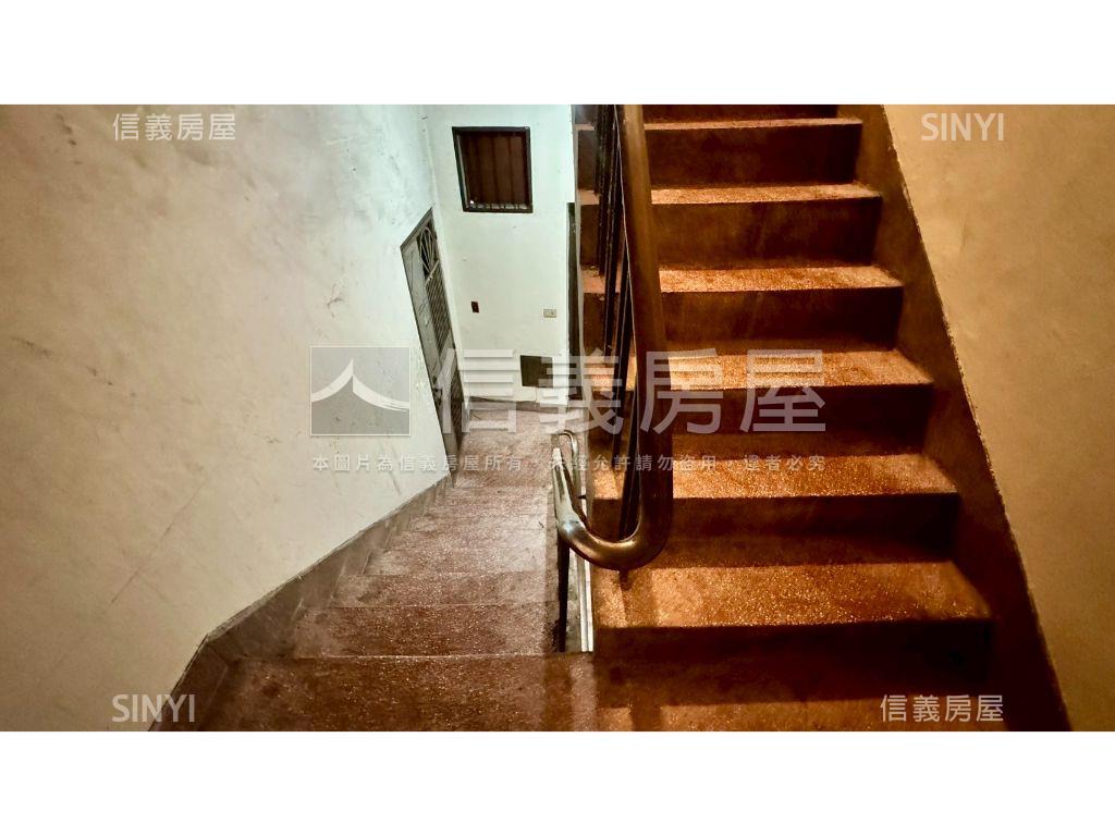 近未來社子捷運雙併公寓房屋室內格局與周邊環境