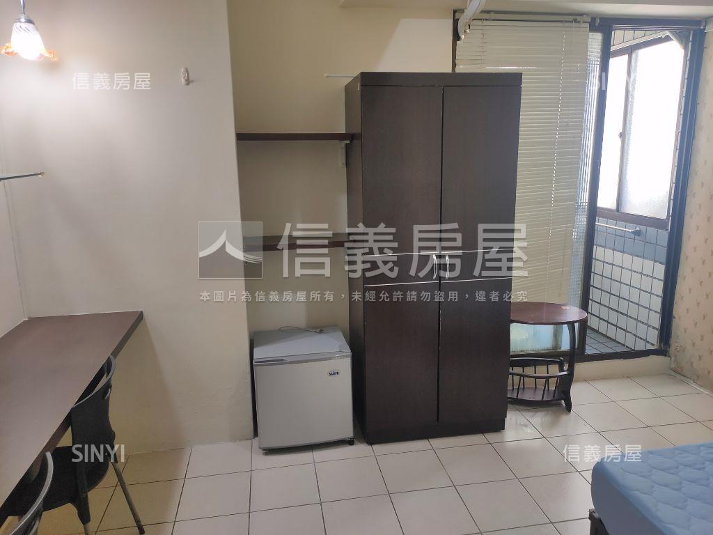 專任興大學園美三套房屋室內格局與周邊環境