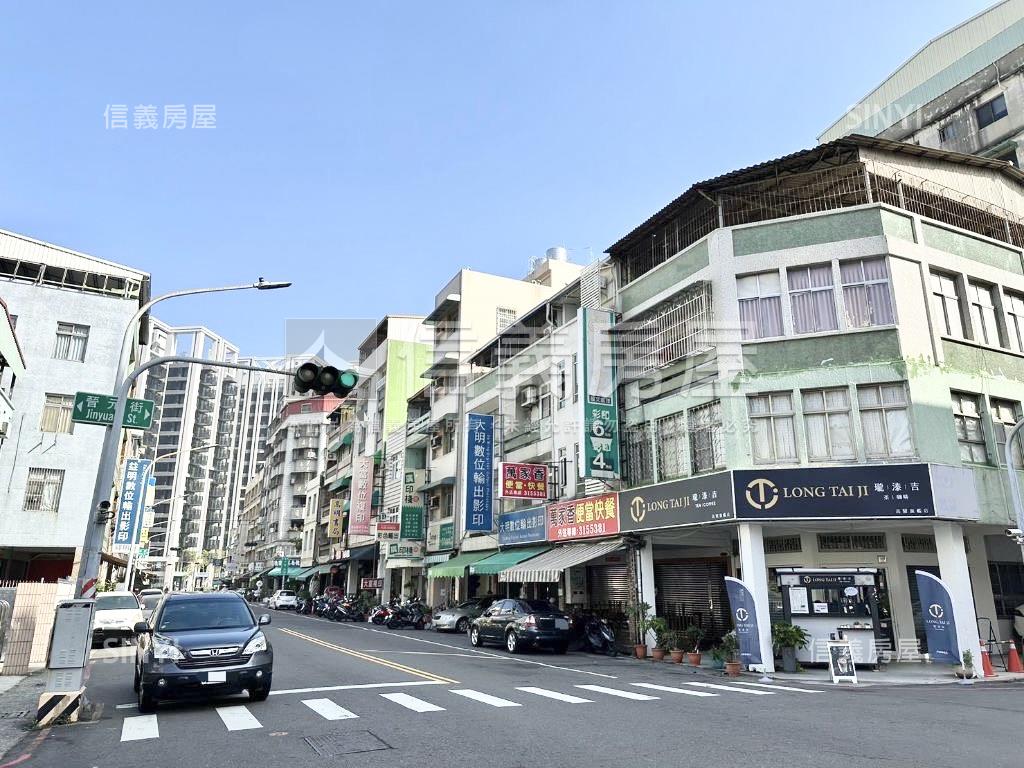 近高醫山東街三角窗店面房屋室內格局與周邊環境