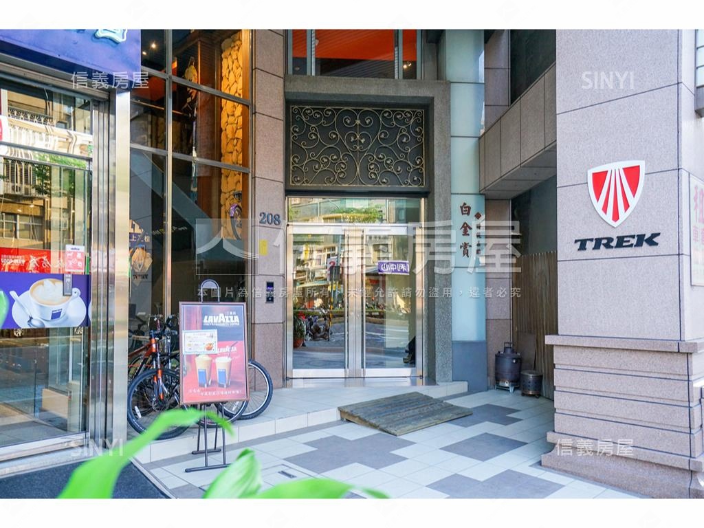 近捷運景觀大套房房屋室內格局與周邊環境