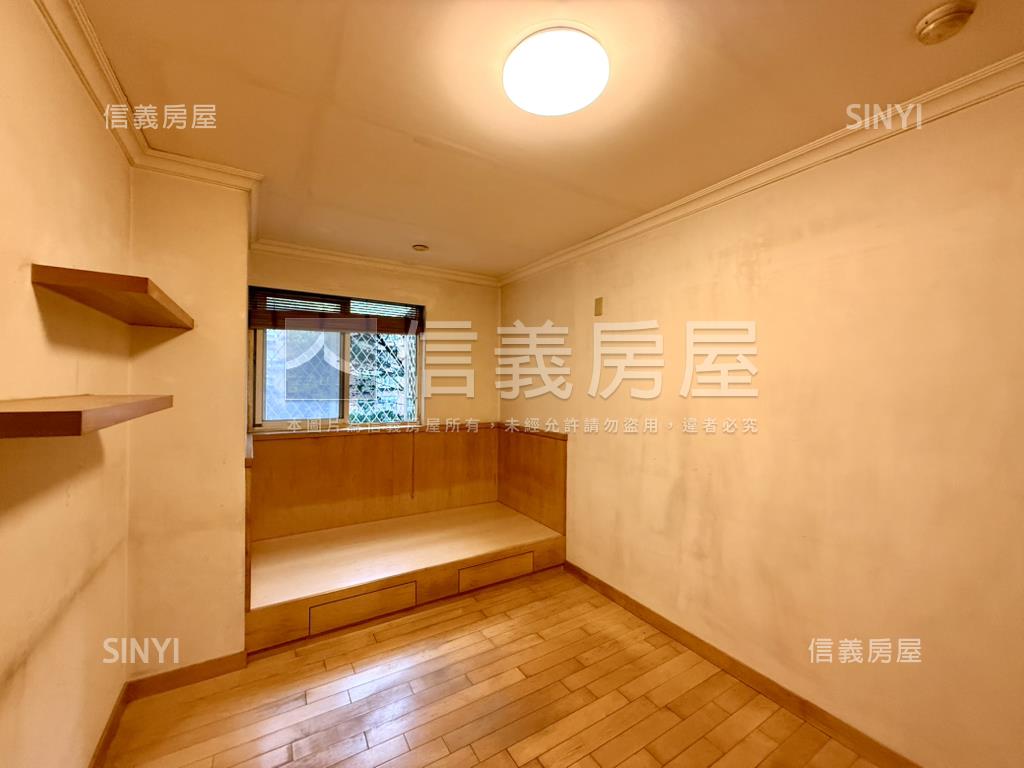 金華龍門社區３房房屋室內格局與周邊環境