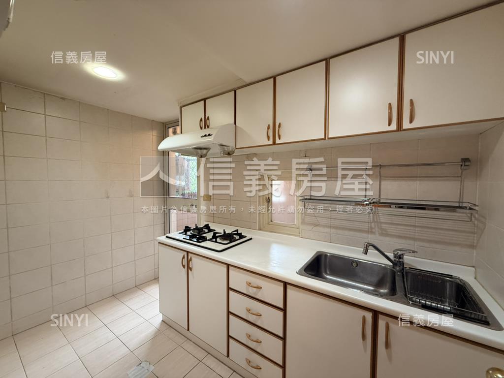 金華龍門社區３房房屋室內格局與周邊環境