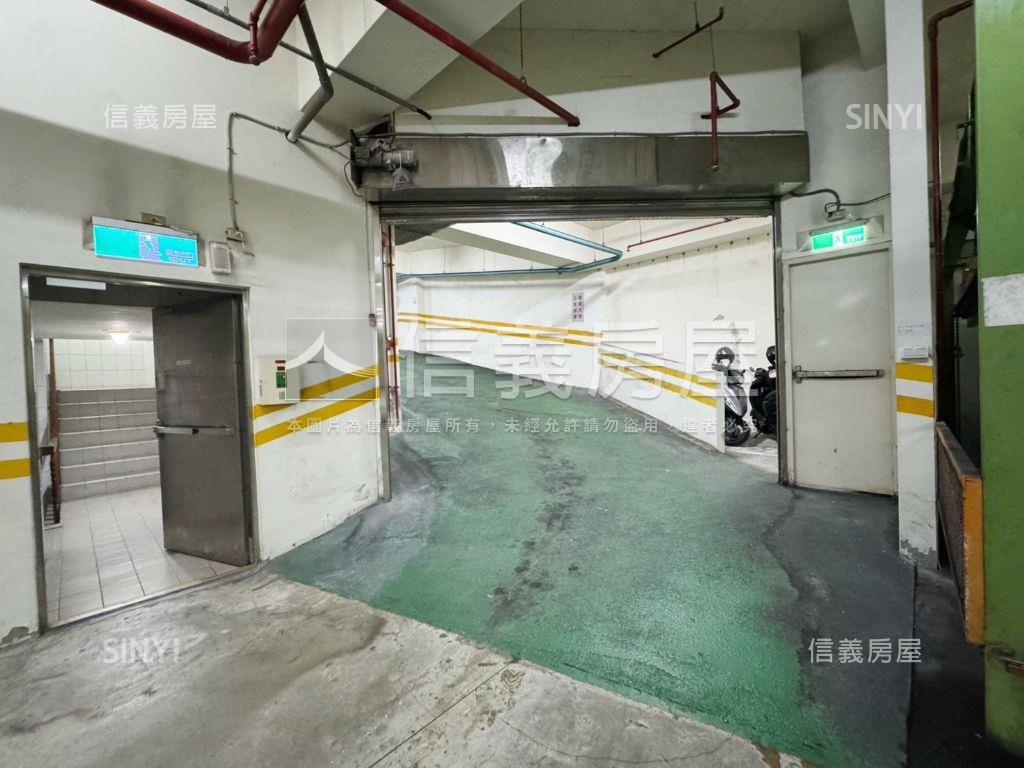 步行捷運・內湖大車位房屋室內格局與周邊環境