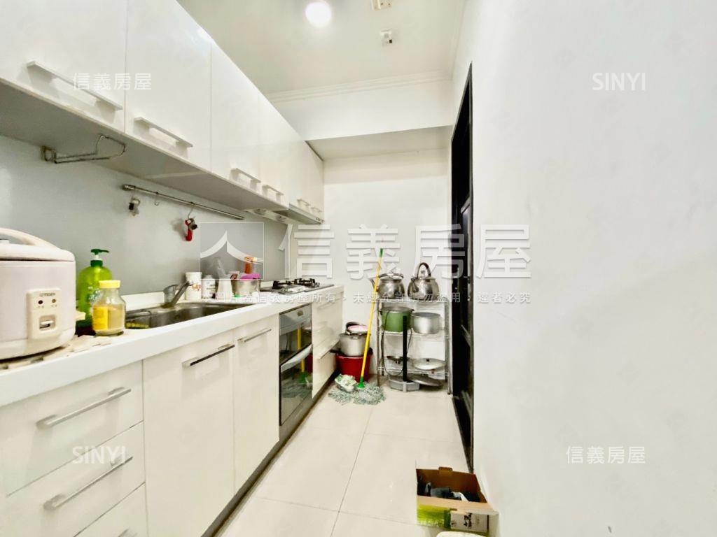 京城鳳凰朝南兩房房屋室內格局與周邊環境