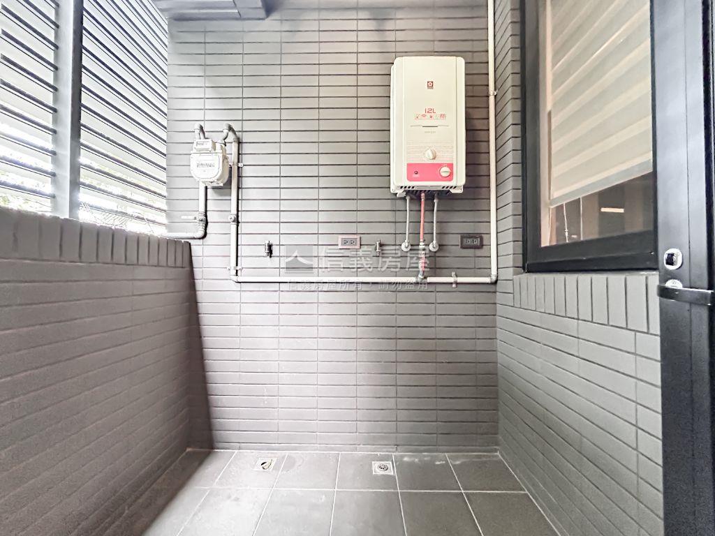 ⭐東方晶鑽露臺兩房房屋室內格局與周邊環境
