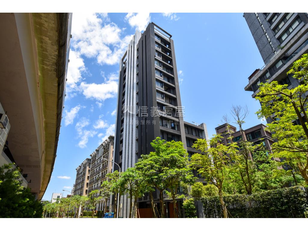⭐東方晶鑽露臺兩房房屋室內格局與周邊環境