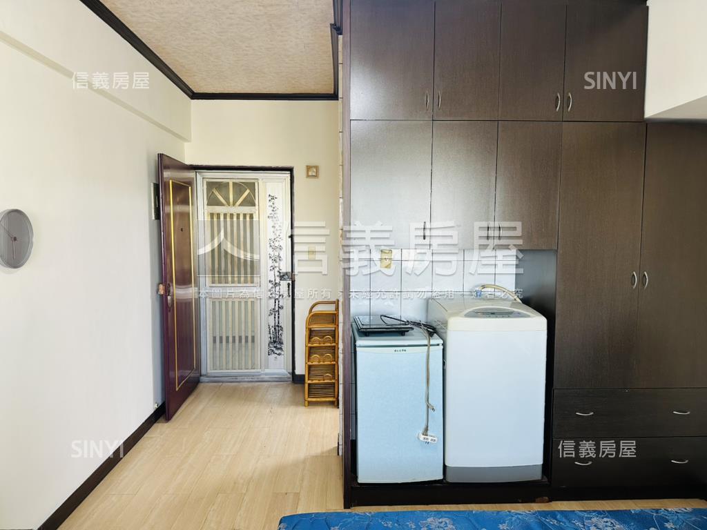 火車站前希爾頓套房房屋室內格局與周邊環境