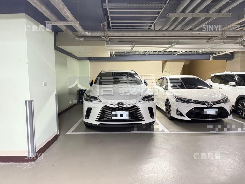 達麗Ｊ１２美二房二衛平車房屋室內格局與周邊環境