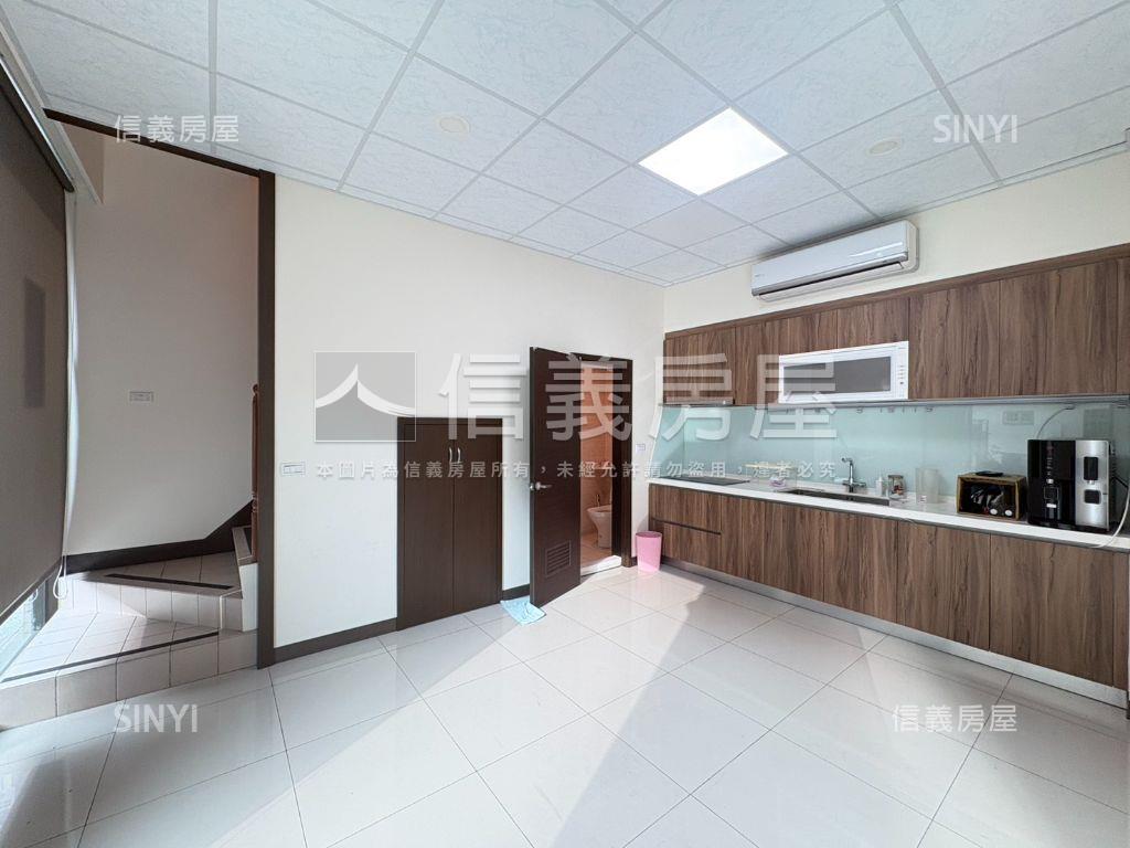 璞樂大店面雙車位房屋室內格局與周邊環境