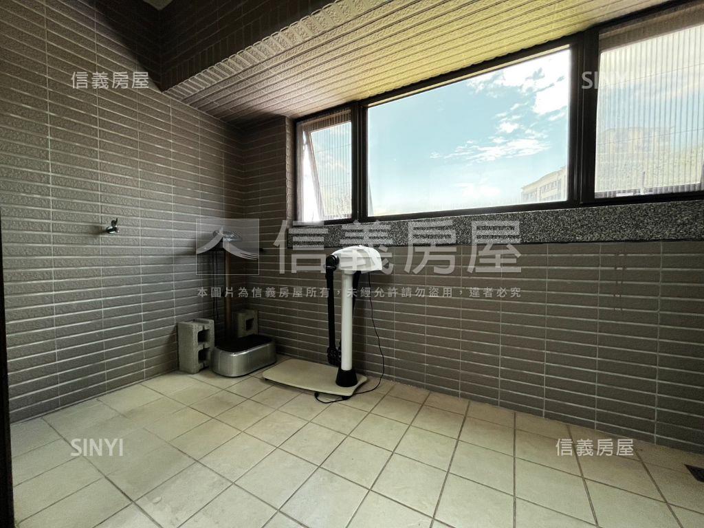 ★高樓前後陽台大空間★房屋室內格局與周邊環境