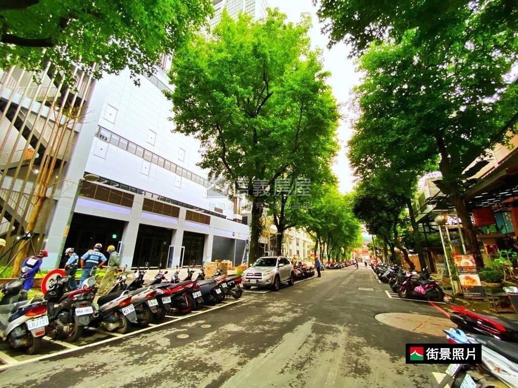 崇光新村一層一戶稀有二樓房屋室內格局與周邊環境