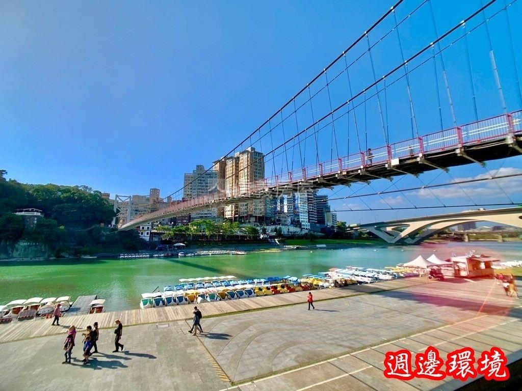 崇光新村一層一戶稀有二樓房屋室內格局與周邊環境
