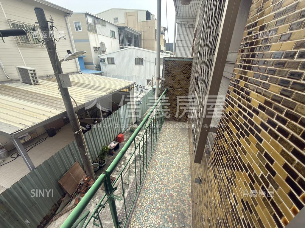 前鎮低總價臨路美地房屋室內格局與周邊環境