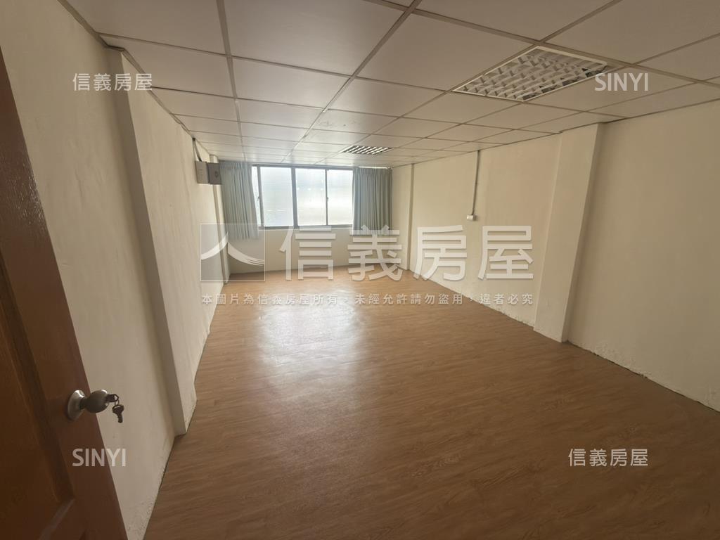 前鎮低總價臨路美地房屋室內格局與周邊環境