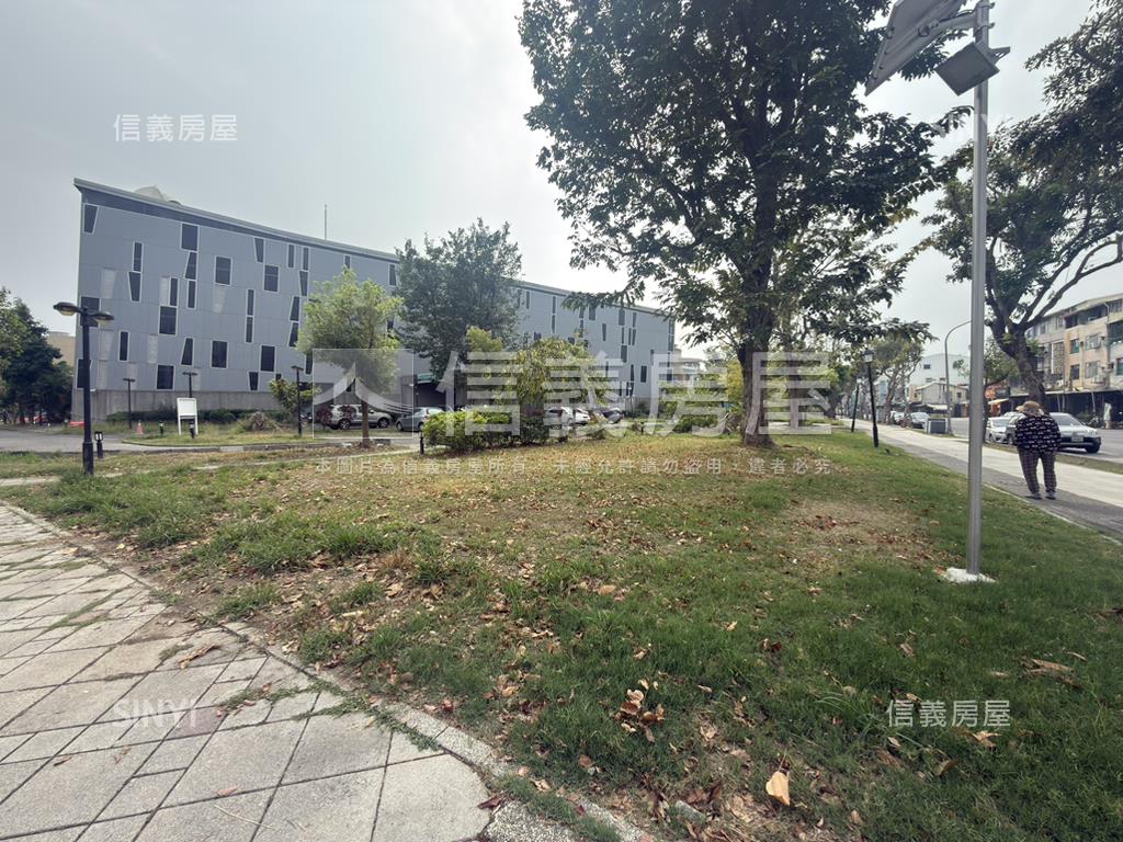 前鎮低總價臨路美地房屋室內格局與周邊環境