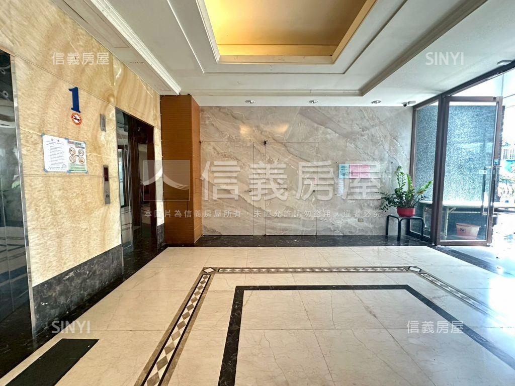 鋼骨高樓。採光亮麗美邸房屋室內格局與周邊環境