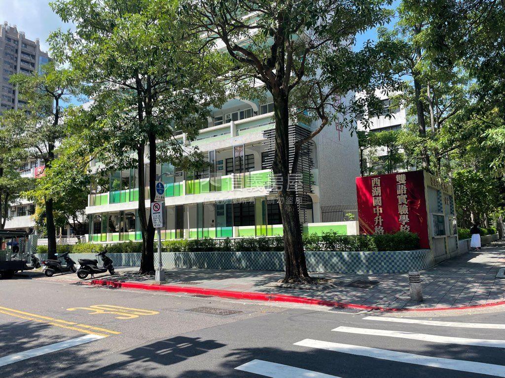 文湖麗園電梯３房附車位房屋室內格局與周邊環境