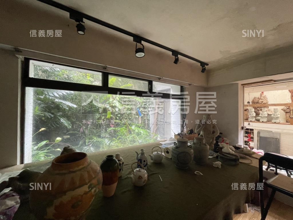 芝柏山莊獨棟遠景房屋室內格局與周邊環境