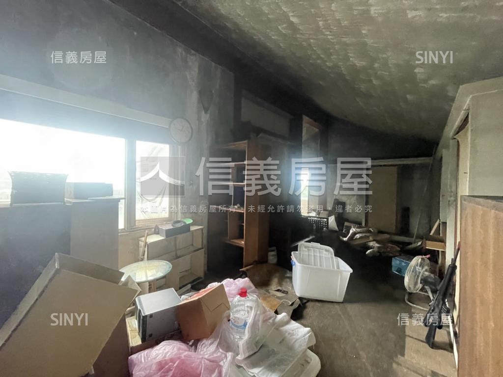 芝柏山莊獨棟遠景房屋室內格局與周邊環境