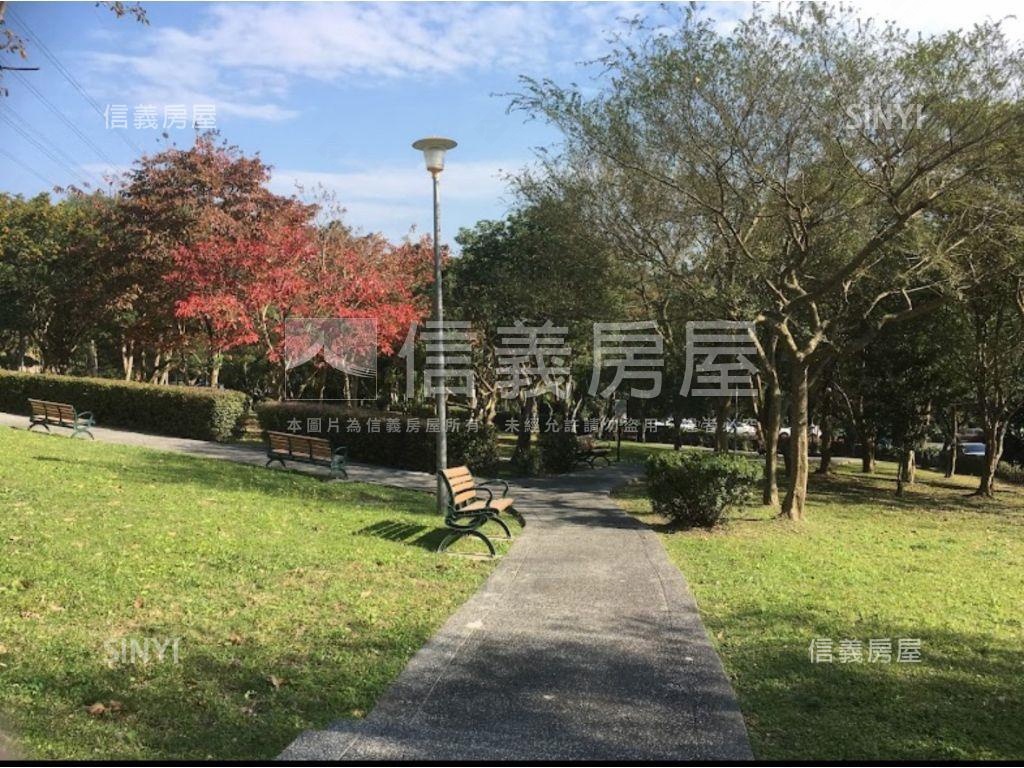 稀有國會挑高電梯華廈房屋室內格局與周邊環境