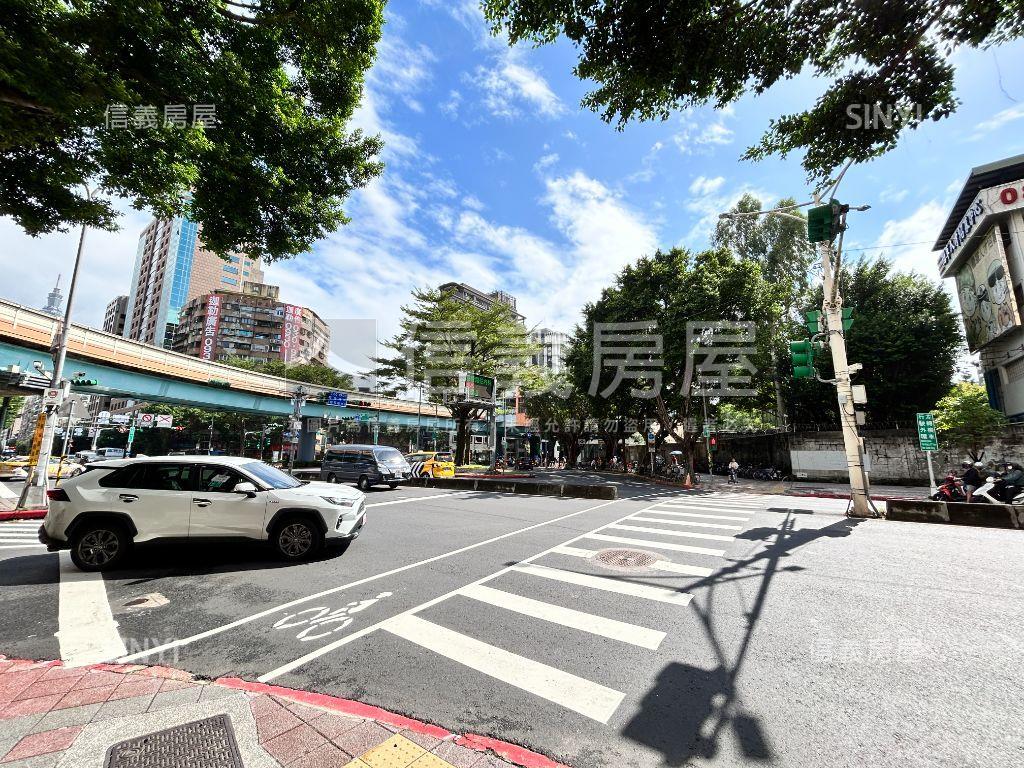 大安區稀有美電梯三房房屋室內格局與周邊環境