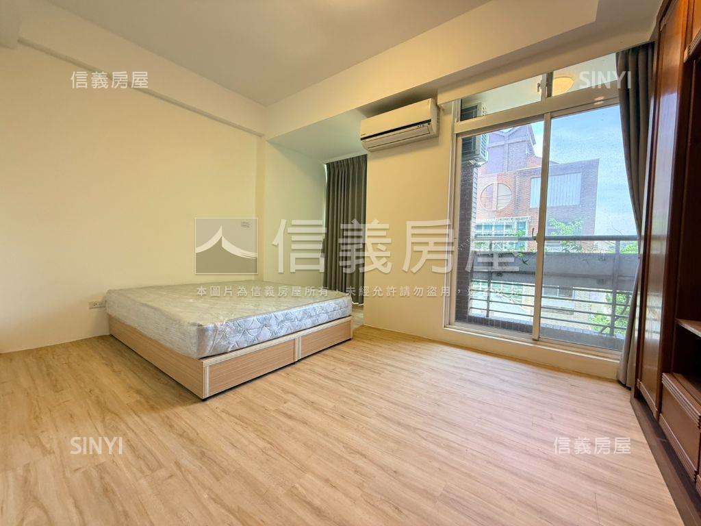 富群花園車庫綠意美透天房屋室內格局與周邊環境