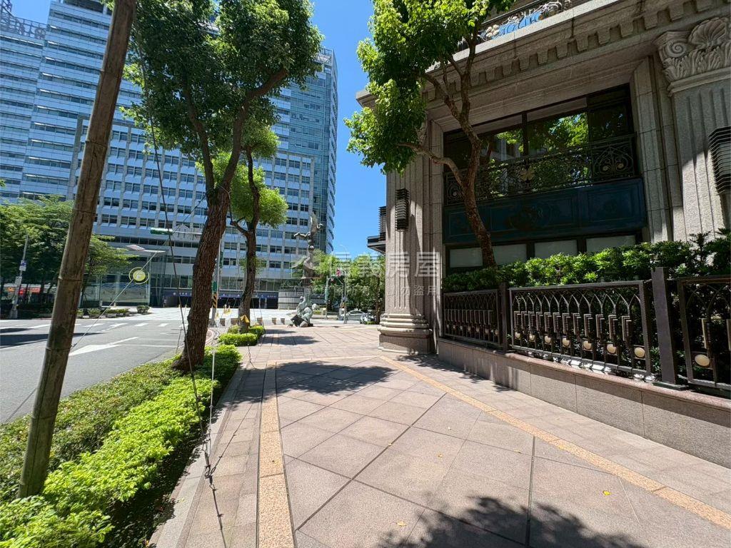 元利指標４房豪邸房屋室內格局與周邊環境