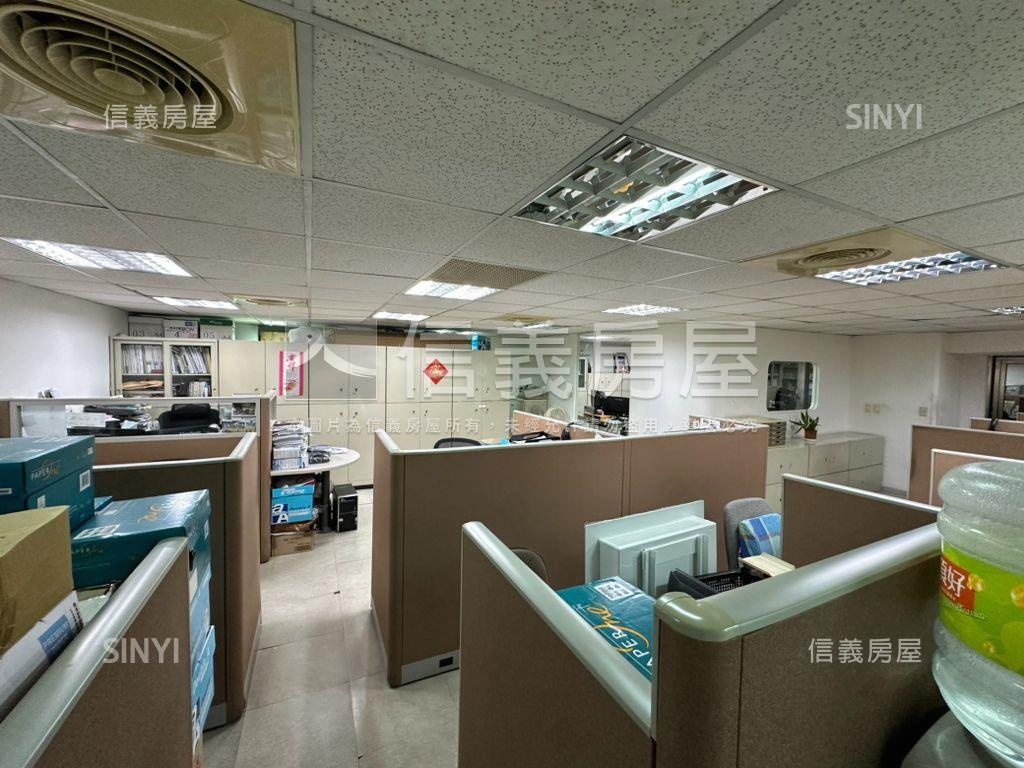 信義景綸通商房屋室內格局與周邊環境
