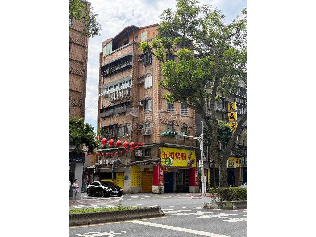 永春捷運角窗金店房屋室內格局與周邊環境