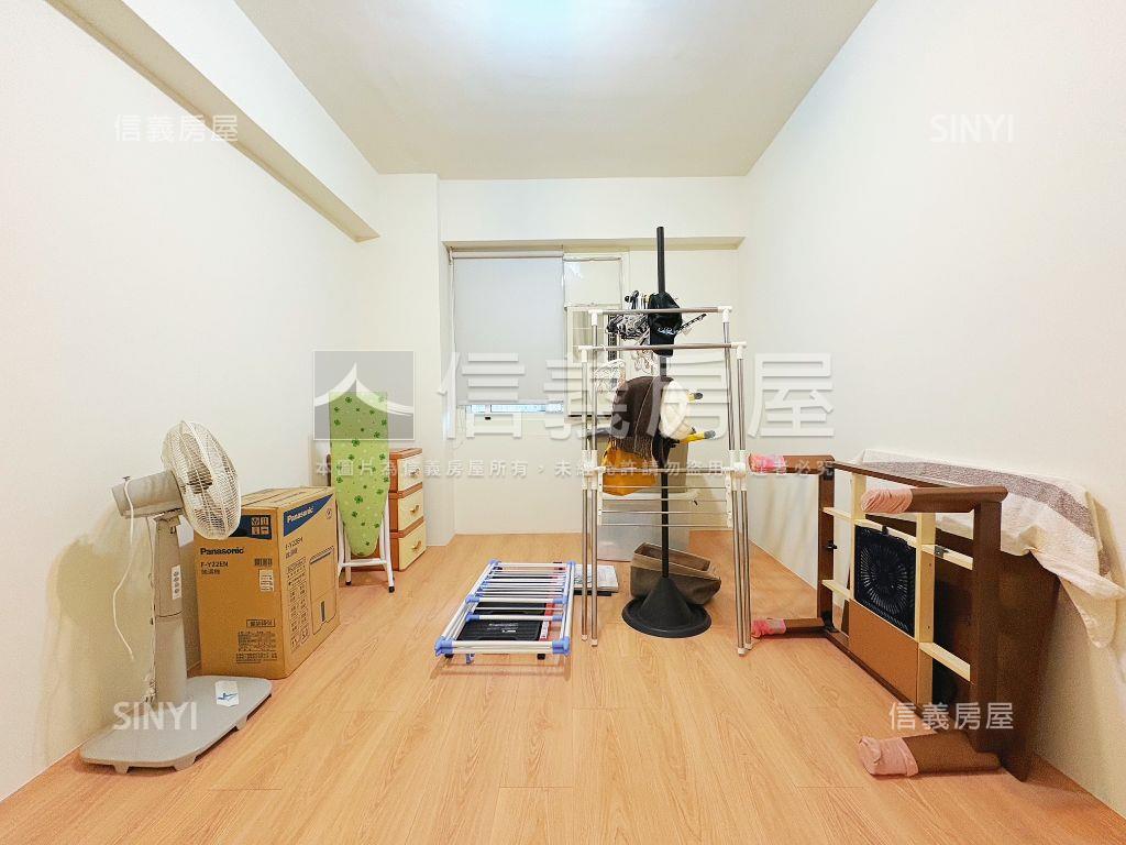 近美術館電梯美妝成家讚房屋室內格局與周邊環境