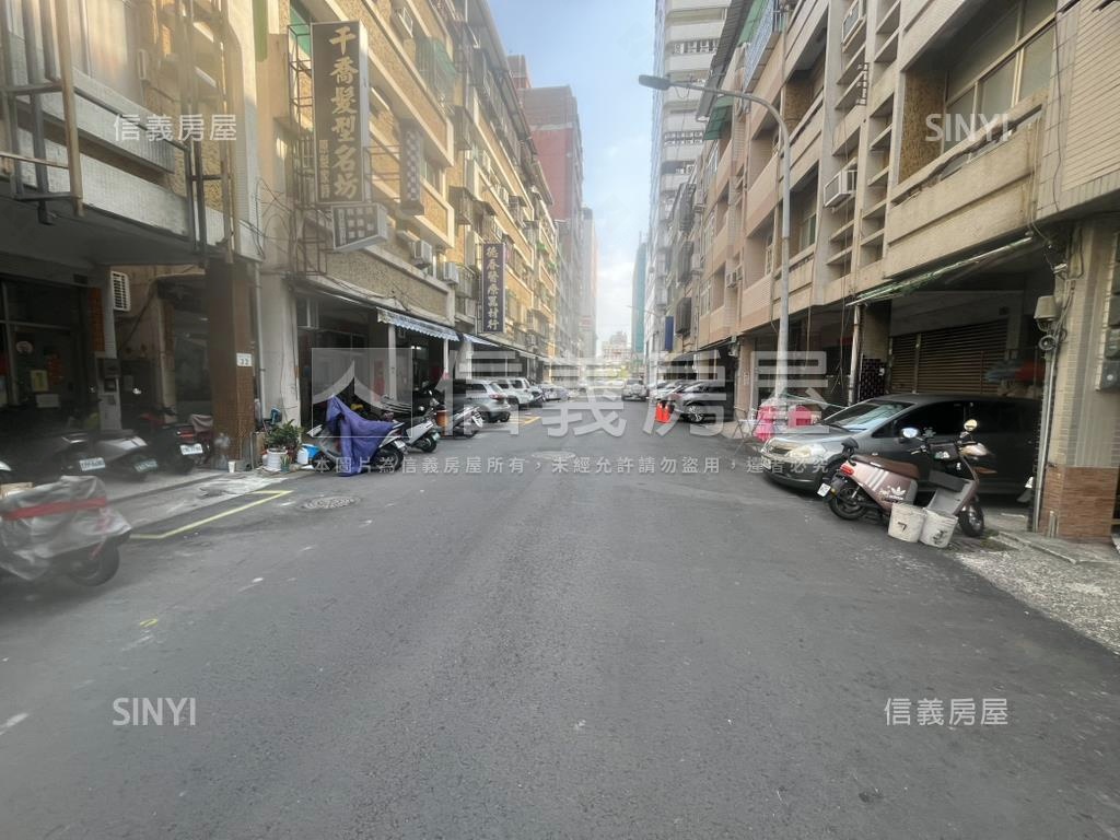 近高醫商圈龍江街正街透店房屋室內格局與周邊環境